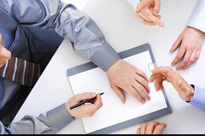 逾期未还欠款，不参加庭审有何影响？